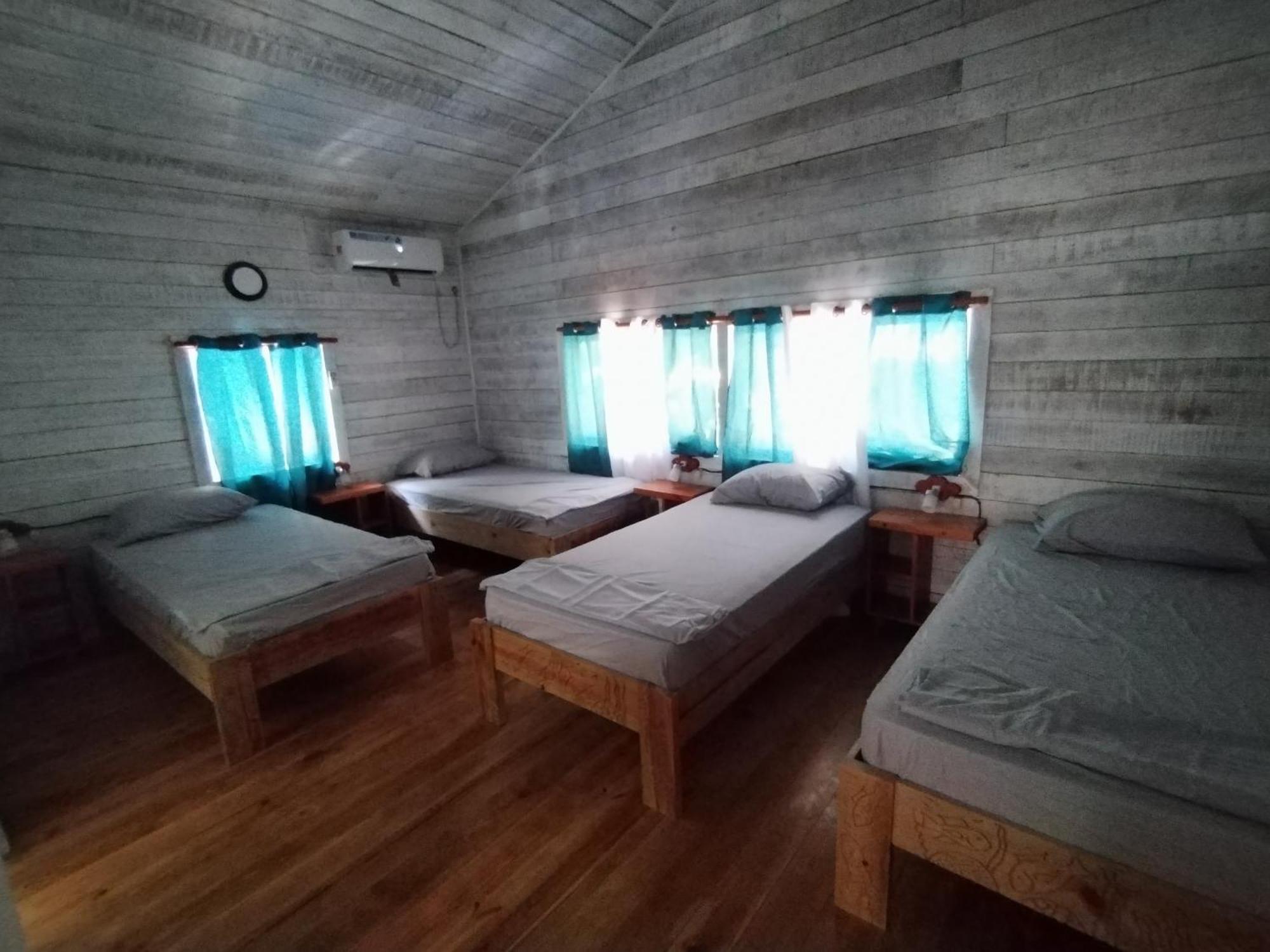 Hotel Tierra Verde Bed And Breakfast Bocas del Toro Eksteriør bilde
