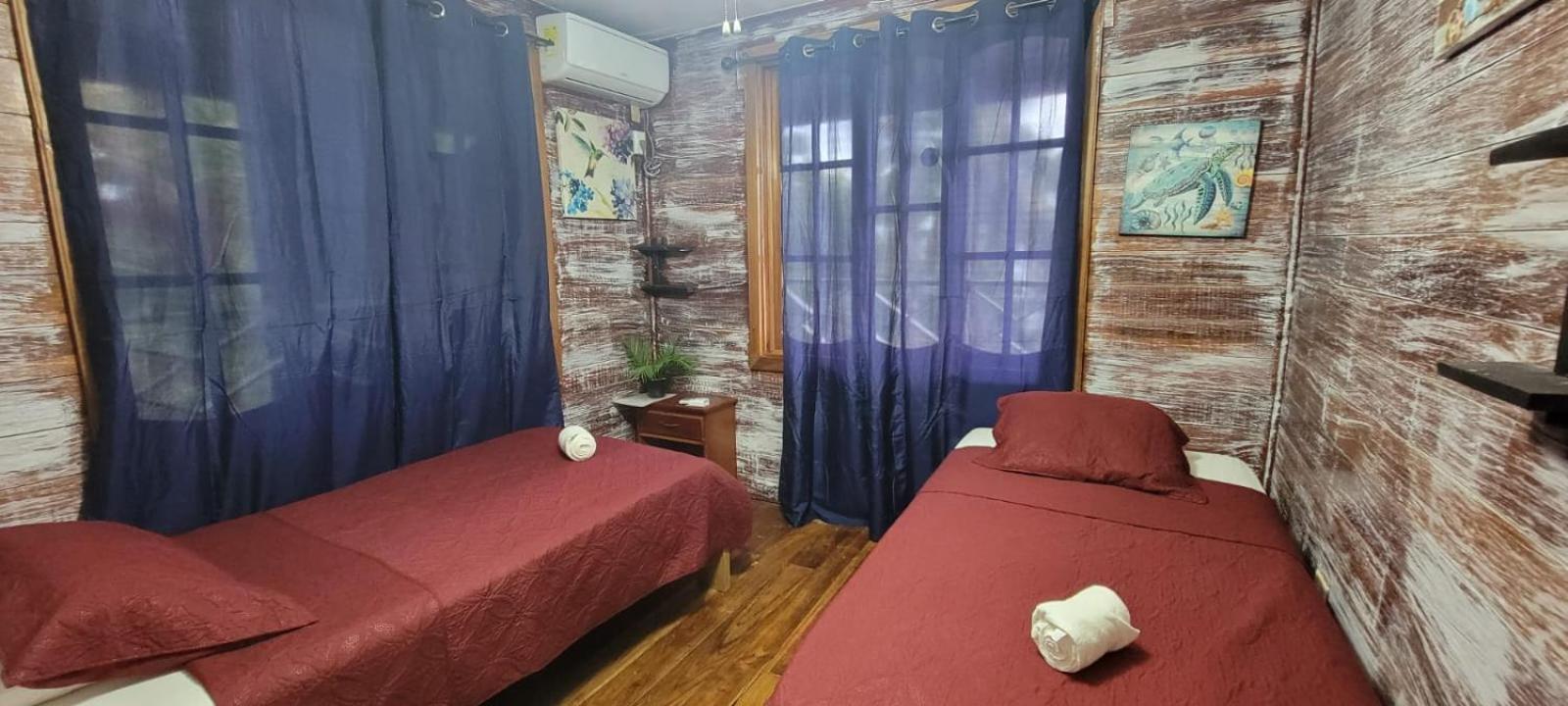 Hotel Tierra Verde Bed And Breakfast Bocas del Toro Eksteriør bilde